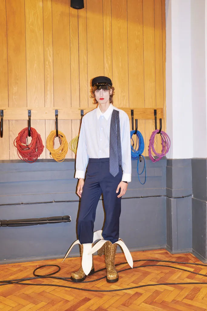 Charles Jeffrey Loverboy 26SS M1